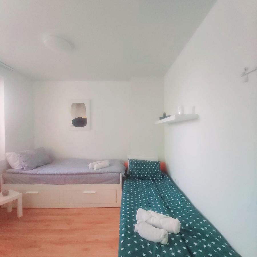 Saint Nicholas Varna Lovely 2 Bedroom Apartment With Sunny Garden Bagian luar foto