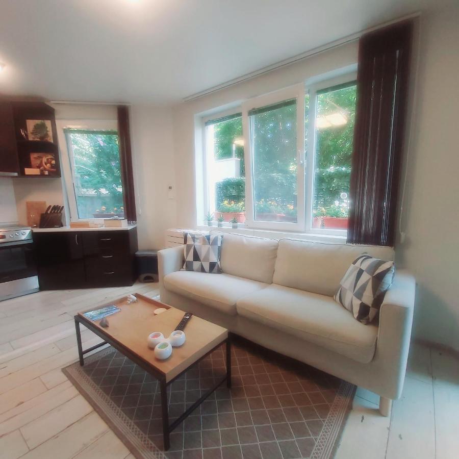Saint Nicholas Varna Lovely 2 Bedroom Apartment With Sunny Garden Bagian luar foto