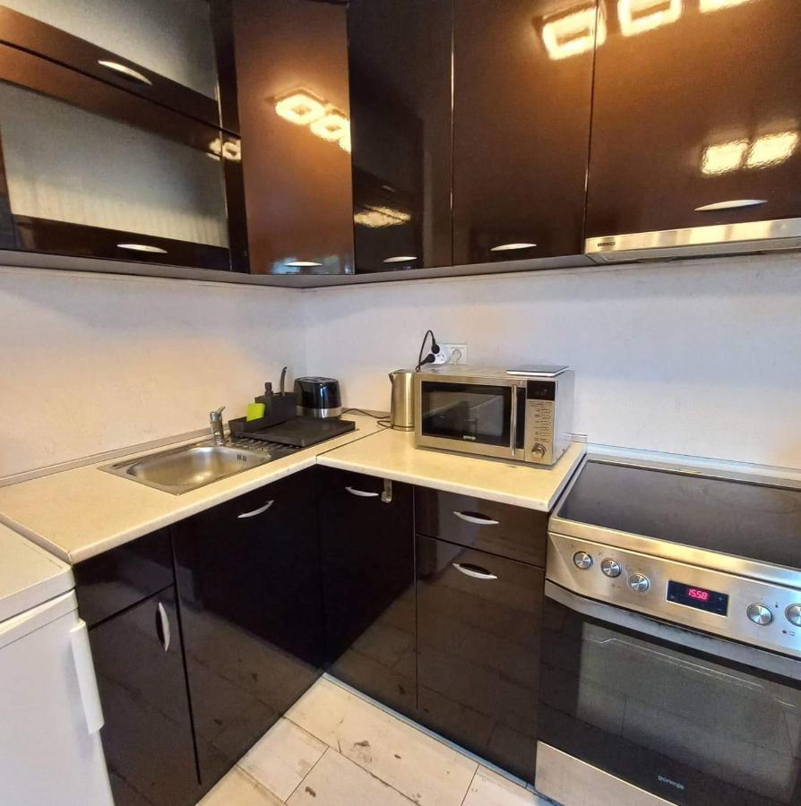 Saint Nicholas Varna Lovely 2 Bedroom Apartment With Sunny Garden Bagian luar foto